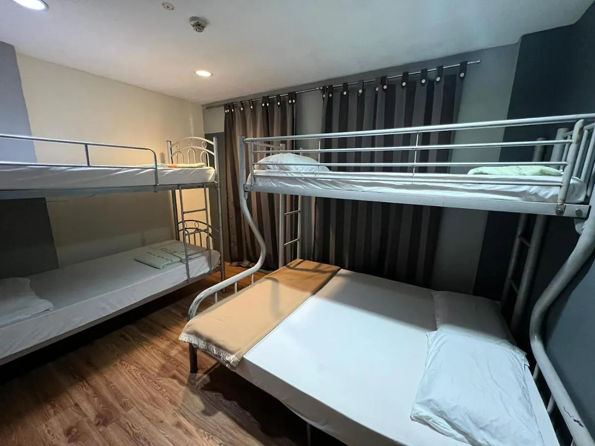 Hostel Snooze Inn @Dunlop Street Singapore